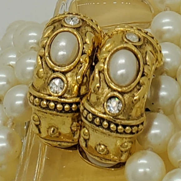 Vintage Luxurious Rare Signed Earrings